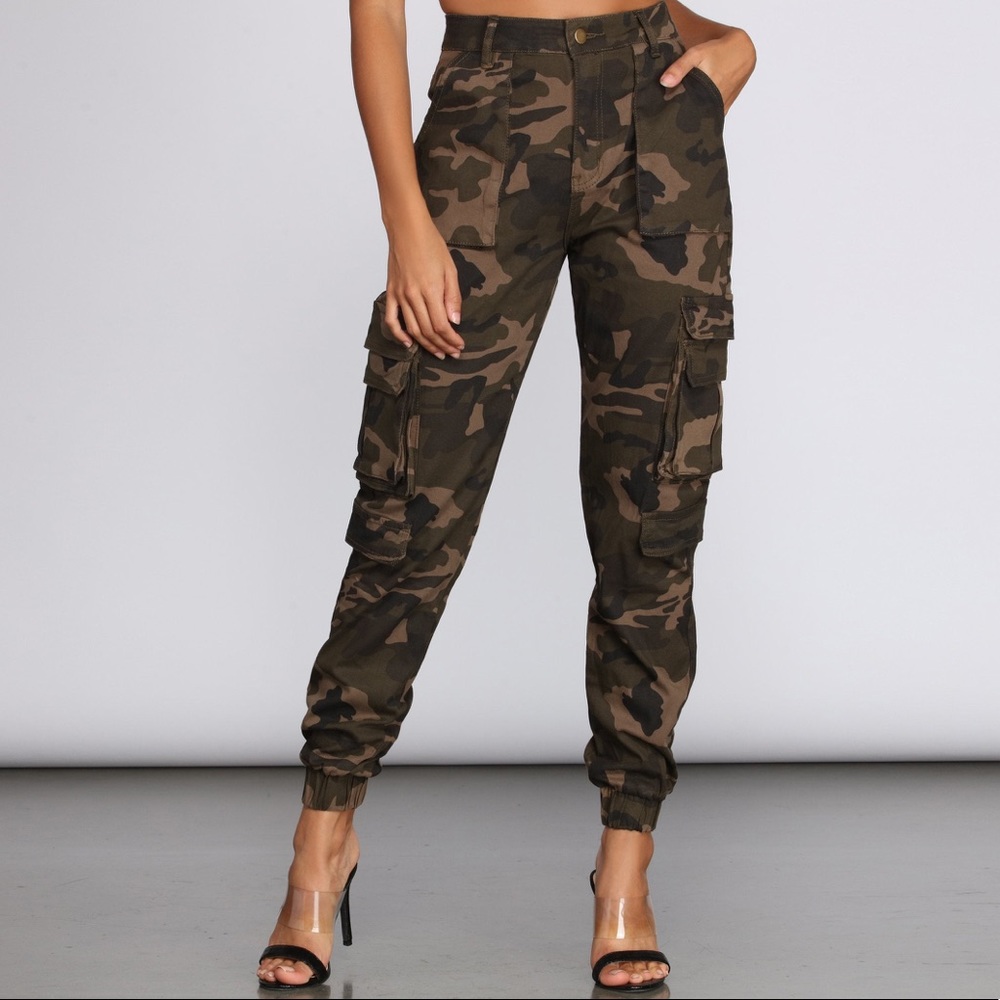 WINDSOR “Major Cutie” Camo Cargo Joggers